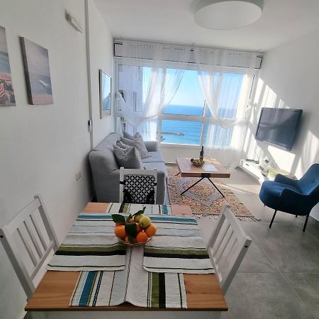 Beautiful 2-Bedroom Sea-View Apartment 네타니아 외부 사진