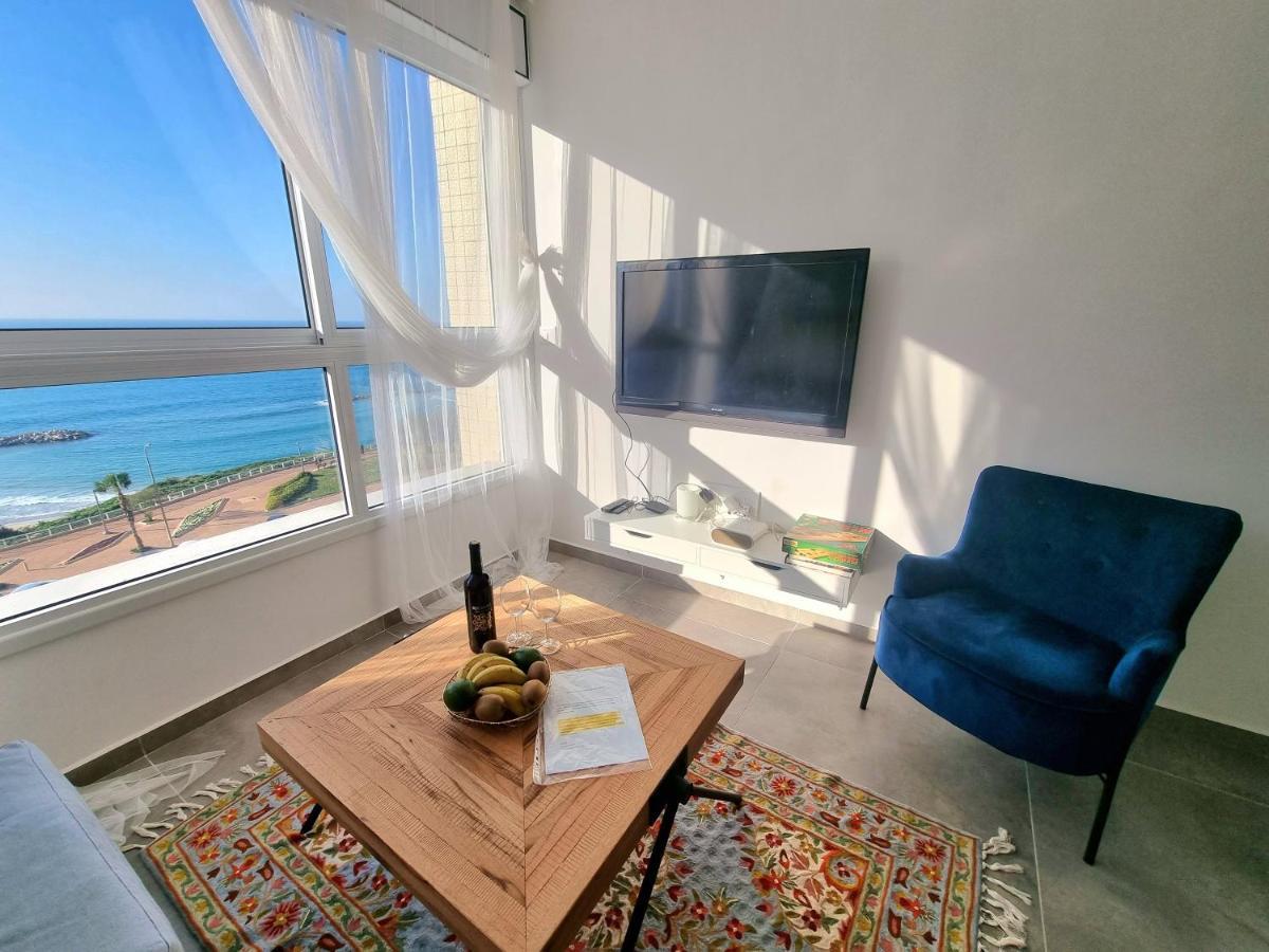 Beautiful 2-Bedroom Sea-View Apartment 네타니아 외부 사진
